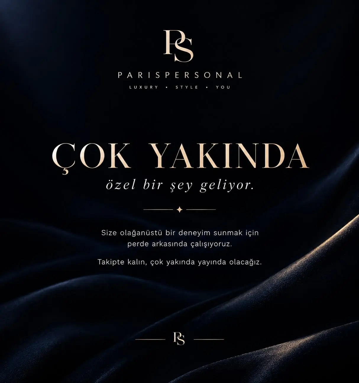 ParisPersonal — Çok yakında. Özel bir şey geliyor. Size olağanüstü bir deneyim sunmak için perde arkasında çalışıyoruz. Takipte kalın, çok yakında yayında olacağız.